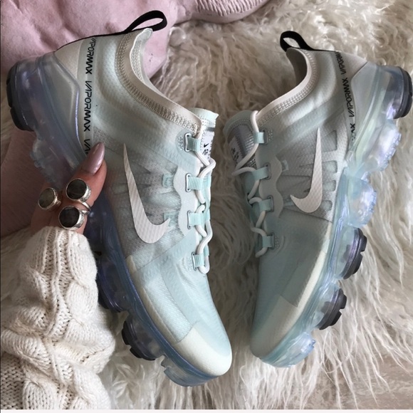 NWT Nike Air Vapormax - Picture 2 of 7